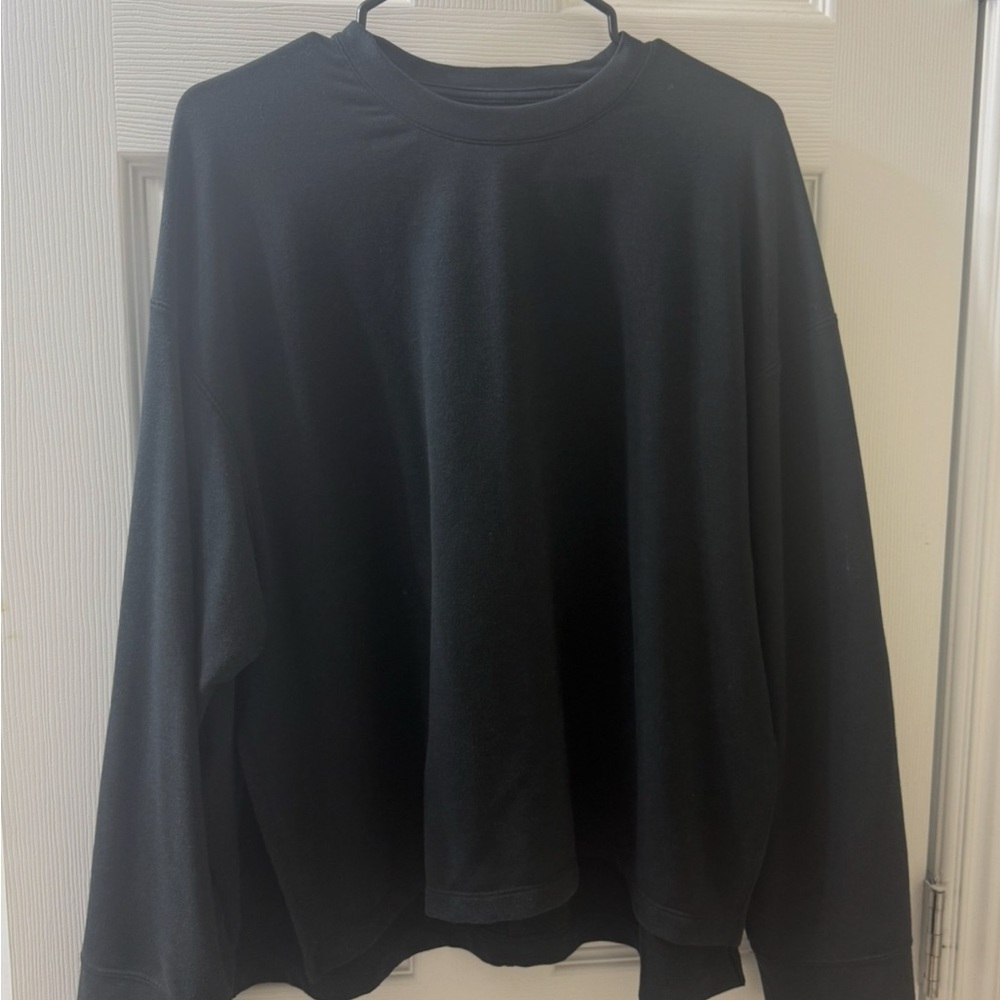 Nike women’s yoga long sleeve crew neck